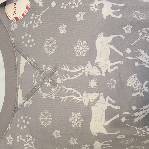 BRAND NEW! 2 Piece Pajama Set. - Picture 12 of 13